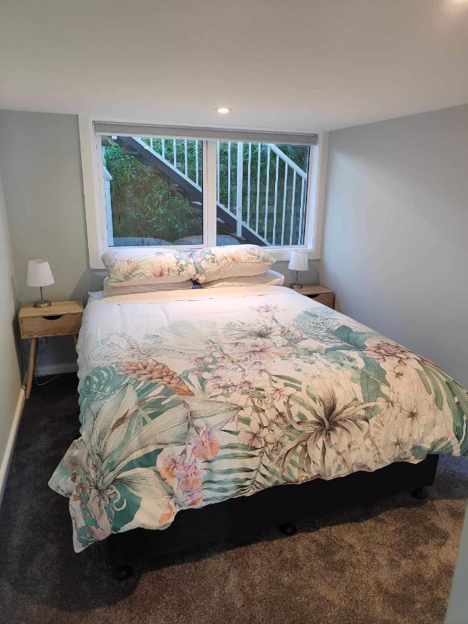 Fully Renovated Hillside Apartment Close To City Christchurch Eksteriør bilde